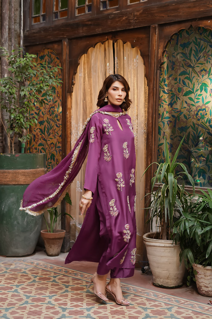 Perahan-e-Ashiqui – Fatima Omer Malik